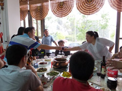 新動(dòng)力&nbsp;助夢想&nbsp;同努力&nbsp;創(chuàng)輝煌—科海電子2014澄江悅椿春游行