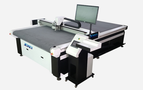 皮革自動(dòng)裁切機(jī) 皮革自動(dòng)裁切機(jī)